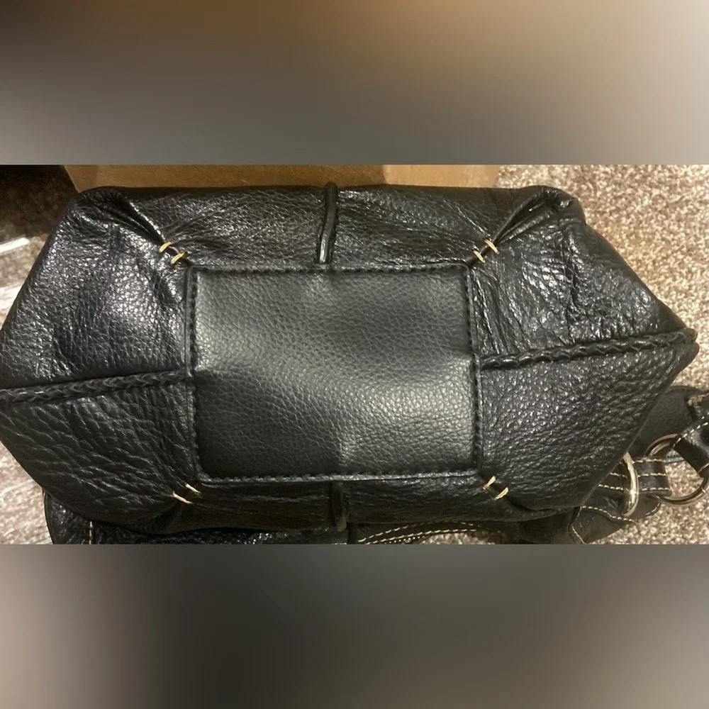 The Sak Black Leather Hobo Shoulder Handbag Zip Close